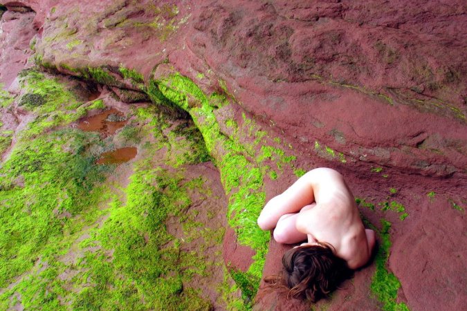 Gorgeous models posing nude in some cool outdoor areas photo 18