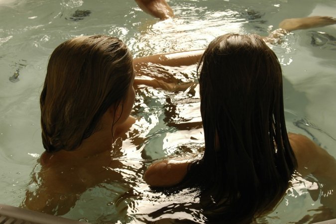 Two hot girls playing together in the tub photo 10