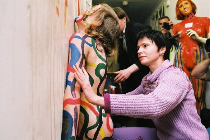 Hot models covered in some very cool body paint photo 5