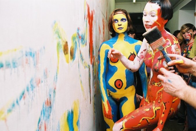Hot models covered in some very cool body paint photo 17