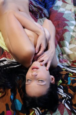 Touching her body is her favorite things photo 13