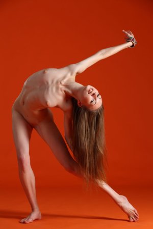 Flexible chick shows her fantastic skills. photo 11