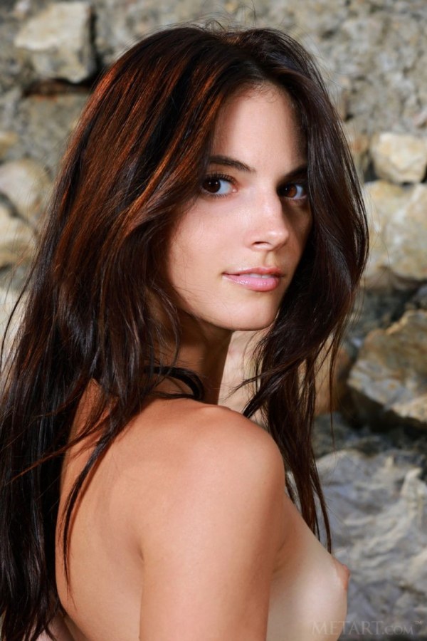 Aleksandrina – Perfect brunette relaxes naked on a hot summer day