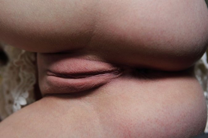 Curvy babe gets satisfaction on a chair photo 8