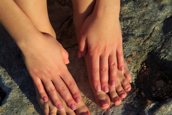 Brunette poses totally naked in the mountains photo 8