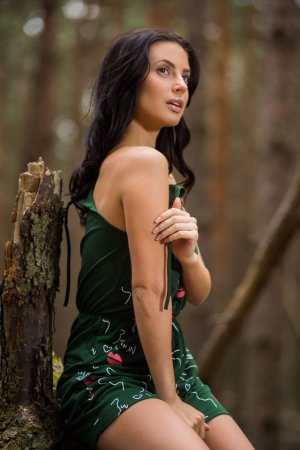 Hottie orgasms right on a log in forest photo 11