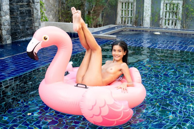 Vina Rae splashes with inflatable flamingo photo 6