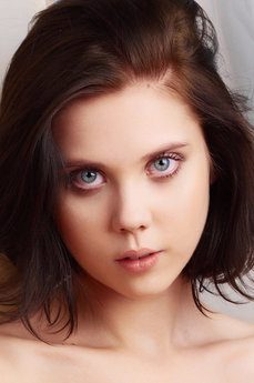 Daphne B